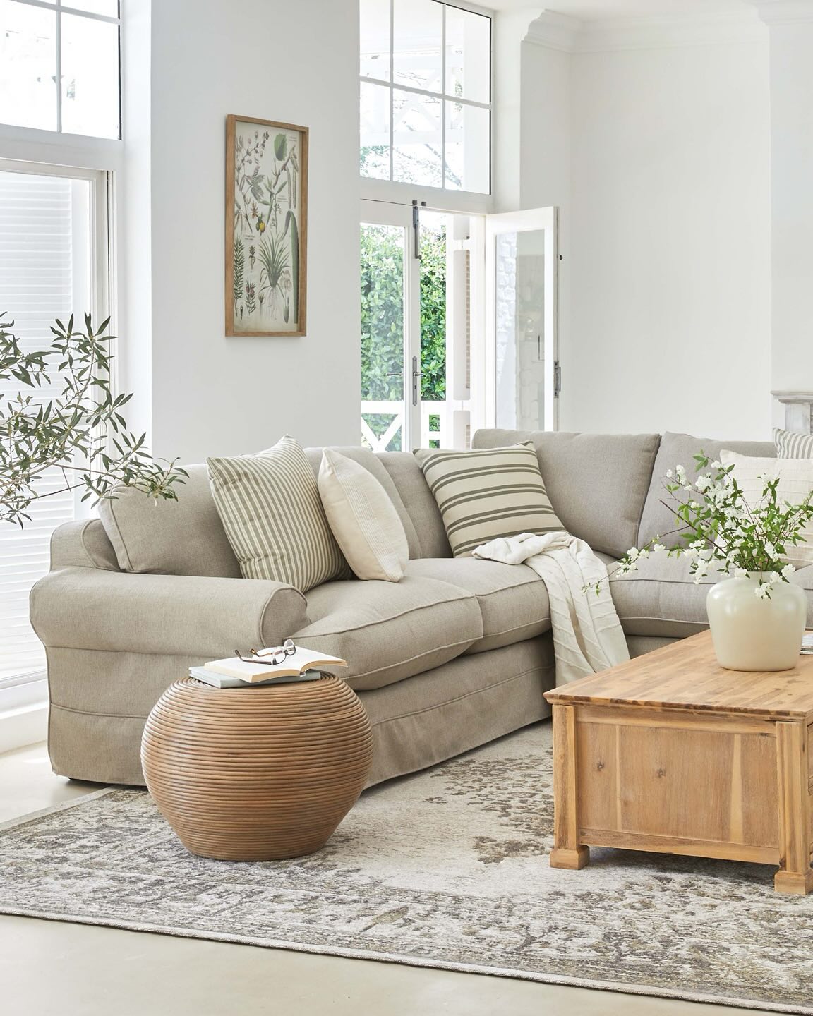 Hamptons Linen Sectional Sofa